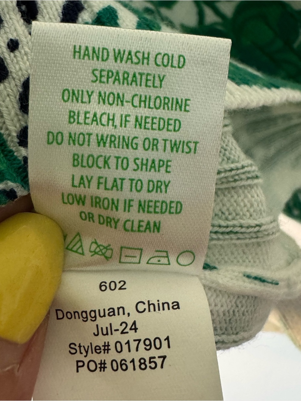 NEW Lilly Pulitzer Salima Sweater – Lil Escape Plan Print 🌿🐆 NWT - Picture 3 of 9